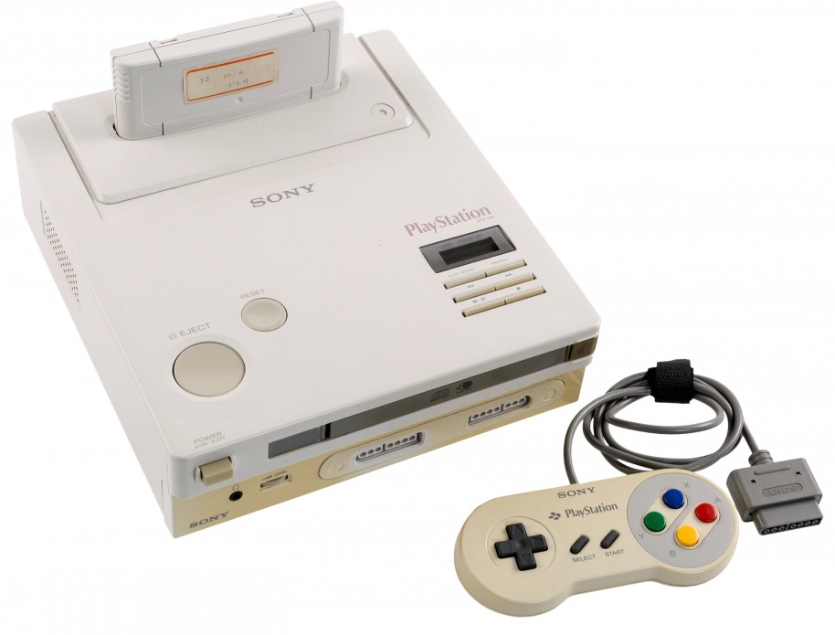 Este prototipo de PlayStation ejecutaba cartuchos de SNES y juegos en formato CD. Jamás llegó a comercializarse. Foto: Heritage Auctions