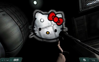 El tema de la linterna de DOOM3 trajo tanta guasa a la comunidad que no tardaron en aparecer divertidos mods como este, que traía al terrorífico método de iluminación del juego la poco apropiada figura de Hello Kitty.